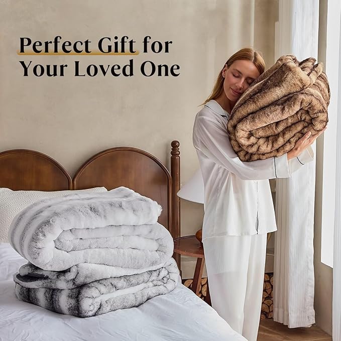 Luxury Faux Fur Blanket - Soft Warm Plush Blankets for Couch Sofa Bed, Fluffy Thick Throws for Bedroom, Office, Living Room, Decorative Reversible, Not Easy to shed- 70"x90", Black/White