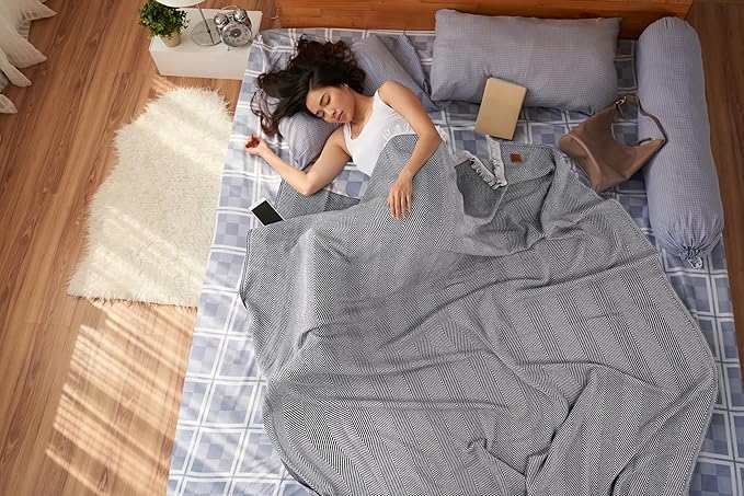 Gold Case Throw Blanket for Bed – 100% Recycled Turkish Cotton Bed Blanket – Decorative Throw Cotton Blankets for Living Room & Bedroom – Woven Twin Blankets - 71x90 - Black