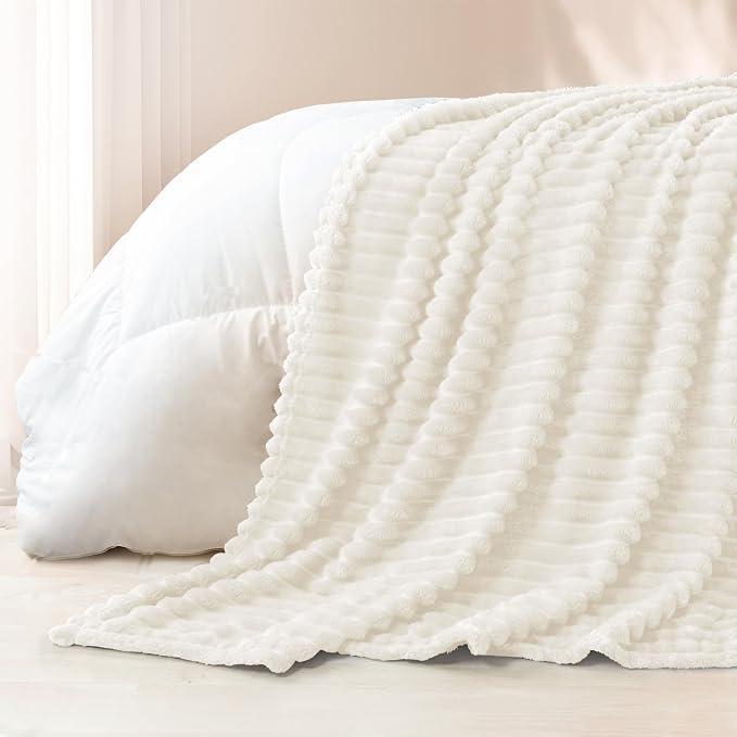 Exclusivo Mezcla Striped Queen Size Fleece Blanket - Image 6