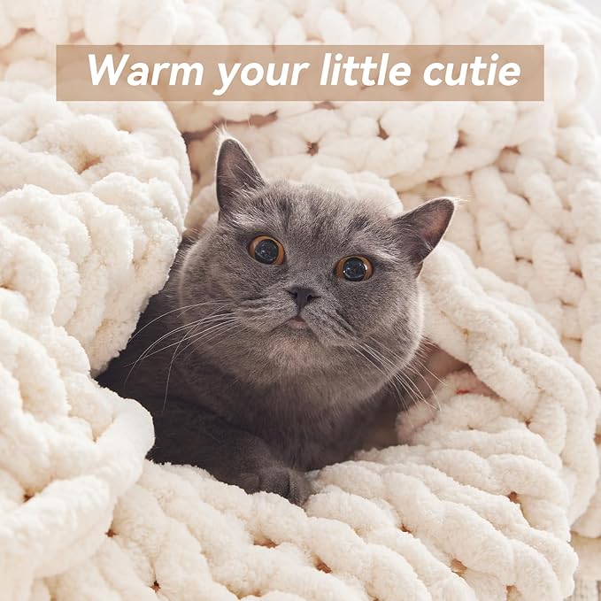 Chunky Knit Throw Blanket, 50''*60'' Knitted Throw Chenille Yarn for Bed Couch, Handmade Cream Crochet Big Thick Blanket, Machine Washable Cute Comfy Blanket for Home Decor