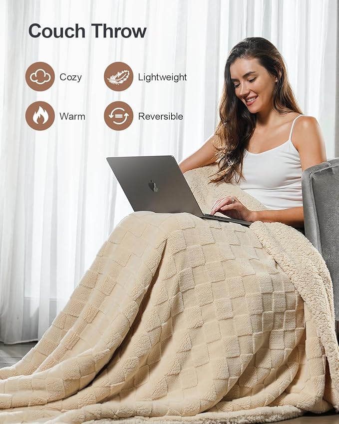 Pawque Super Soft Cozy Throw Blanket for Couch Sofa Bed - Fluffy Sherpa Fleece Reversible Thick Warm Fuzzy Blanket for All-Season, 3D Checkered Jacquard Elegant Decorative Blankets, Khaki, 50" x 60"