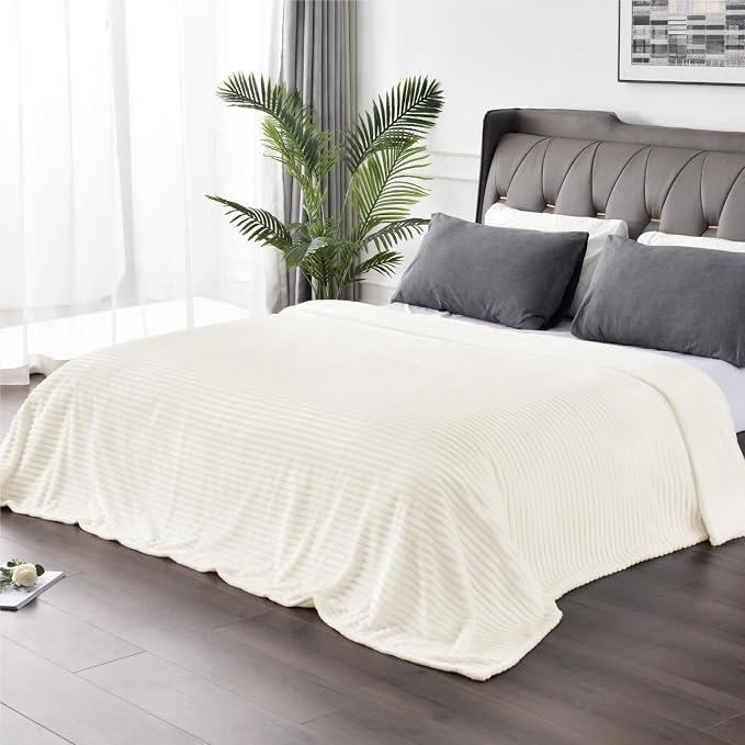 BEDELITE 3D Ribbed Jacquard Cream King Size Blankets - Image 6