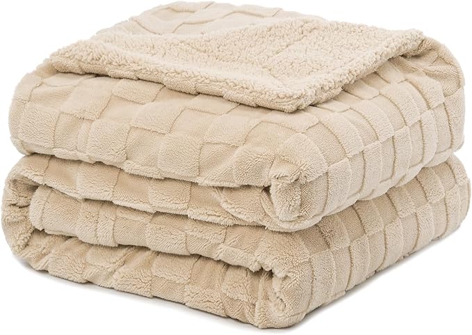 Pawque Super Soft Cozy Throw Blanket for Couch Sofa Bed - Fluffy Sherpa Fleece Reversible Thick Warm Fuzzy Blanket for All-Season, 3D Checkered Jacquard Elegant Decorative Blankets, Khaki, 50" x 60"