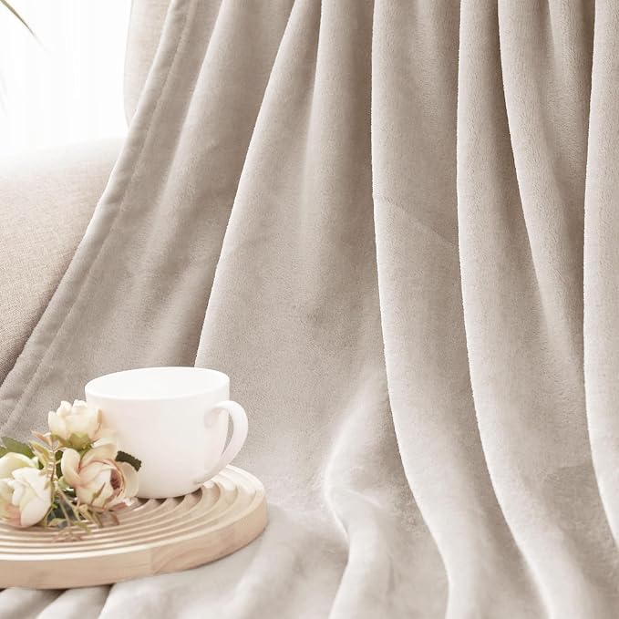 Exclusivo Mezcla Soft Fleece Throw Blanket - Image 7
