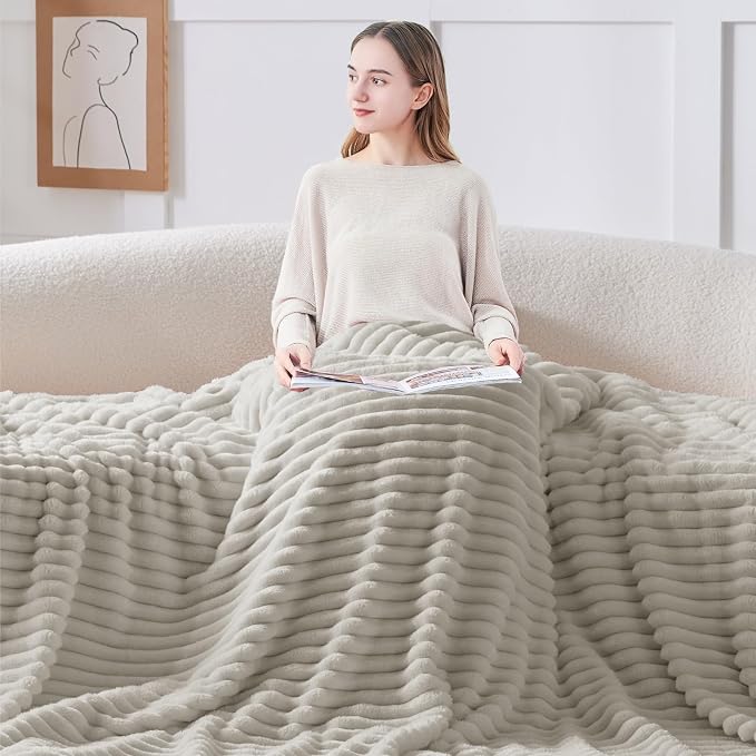 BEDELITE Fleece Throw Blanket for Couch - Image 6