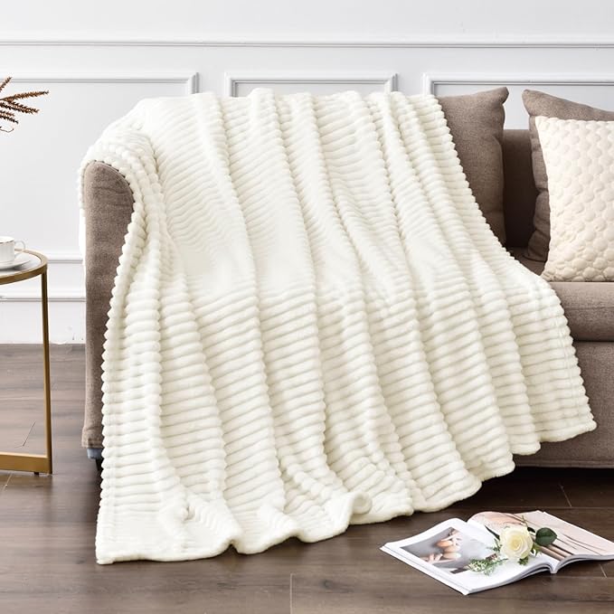 BEDELITE 3D Ribbed Jacquard Cream Fleece Twin Blanket by BEDELITE