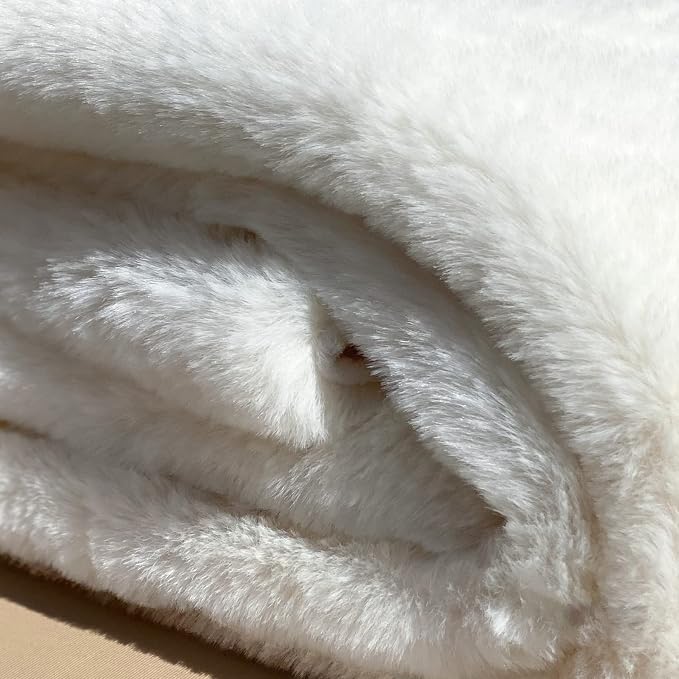 ORINOVA White Faux Fur Rug 5x8 Rugs - Image 9