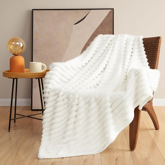 HIMEET Off White Ribbed Twin Blanket - Image 9