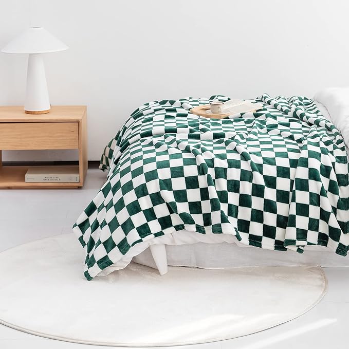 LOMAO Throw Blankets Flannel Blanket with Checkerboard Grid Pattern Soft Throw Blanket for Couch, Bed, Sofa Luxurious Warm and Cozy for All Seasons (Green, 50"x60")