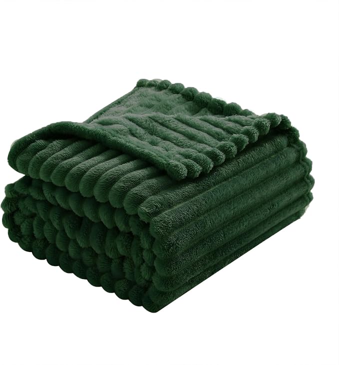 Green Fleece Throw Blanket 50”×60” - Image 5