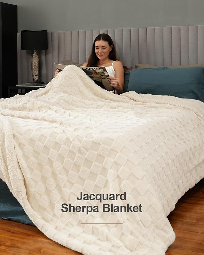 Pawque Super Soft Cozy Throw Blanket King Size for Couch Bed, Fluffy Sherpa Fleece Reversible Thick Warm Fuzzy Blanket for All-Season, 3D Checkered Jacquard Decorative Blankets, Cream White, 108"x90"