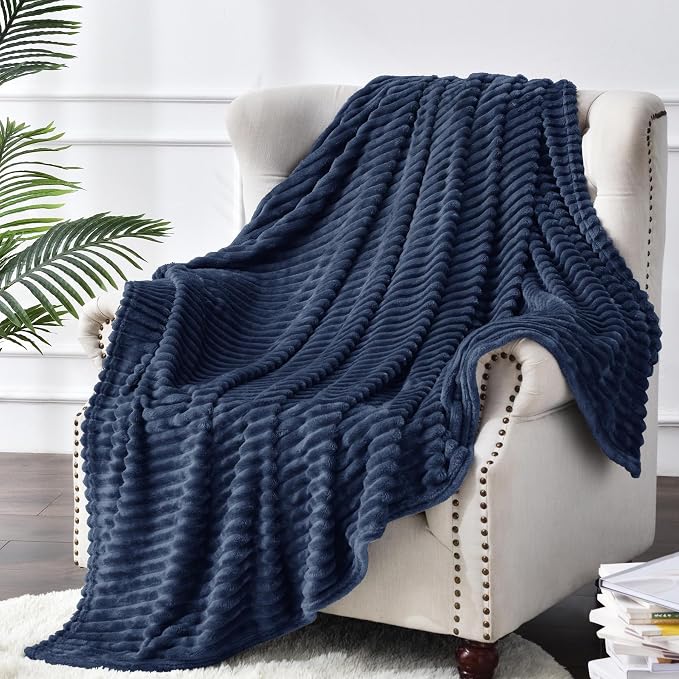 BEDELITE 3D Ribbed Jacquard Navy Fleece Twin Blanket - Image 8