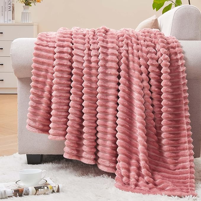 BEDELITE 3D Ribbed Jacquard Pink Fleece Twin Blanket by BEDELITE