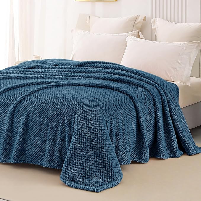 Whale Flotilla King Size Fuzzy Fleece Blanket - Image 4