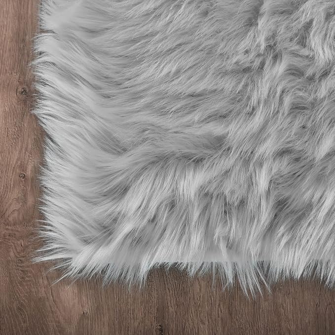 Latepis Washable 5x7 Grey Faux Fur Rugs - Image 5