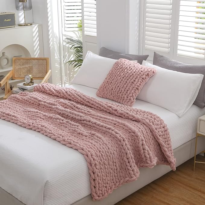 WESHIONGOO Chunky Knit Blanket Throw 50"×60" Knitted Throw Blankets for Couch Bed Fluffy Soft Blanket with Jumbo Chenille Yarn Thick 100% Handmade (Pink)