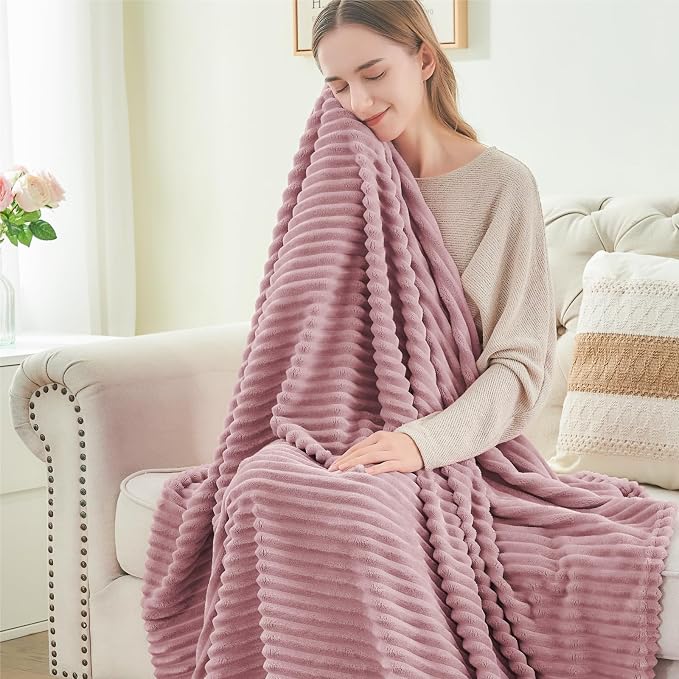 BEDELITE 3D Ribbed Berry Purple Fleece Twin Blanket - Image 4