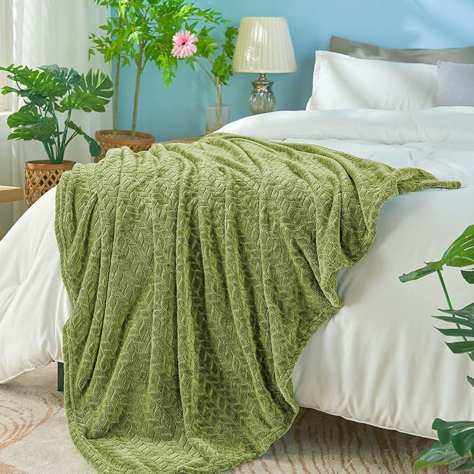 inhand Sage Green Fleece Throw Blanket - Image 4