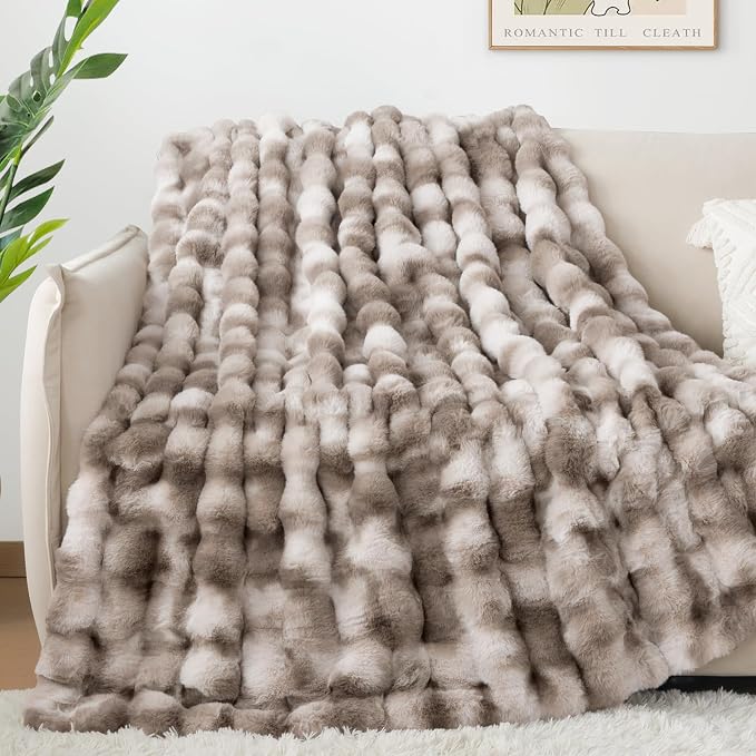 Luxury 1000GSM Faux Rabbit Fur Throw Blanket, Super Heavy Warm Cozy Grey - Image 4