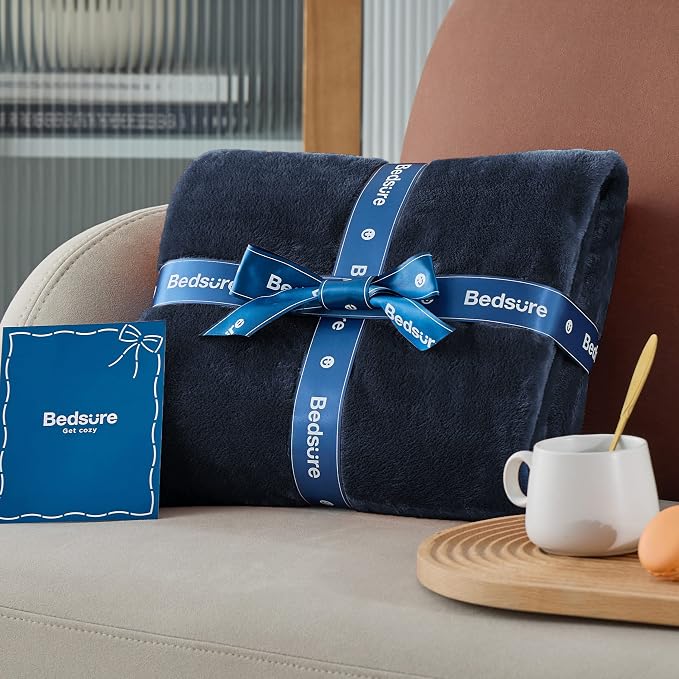 Bedsure GentleSoft Fleece Blanket California King Navy Blue - Image 7