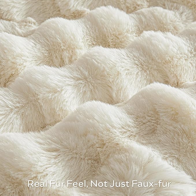 JELLYMONI Faux Fur Throw Blanket, White Fuzzy Cozy Plush Bubble Bed Blanket, Thick and Warm (50" X 60")