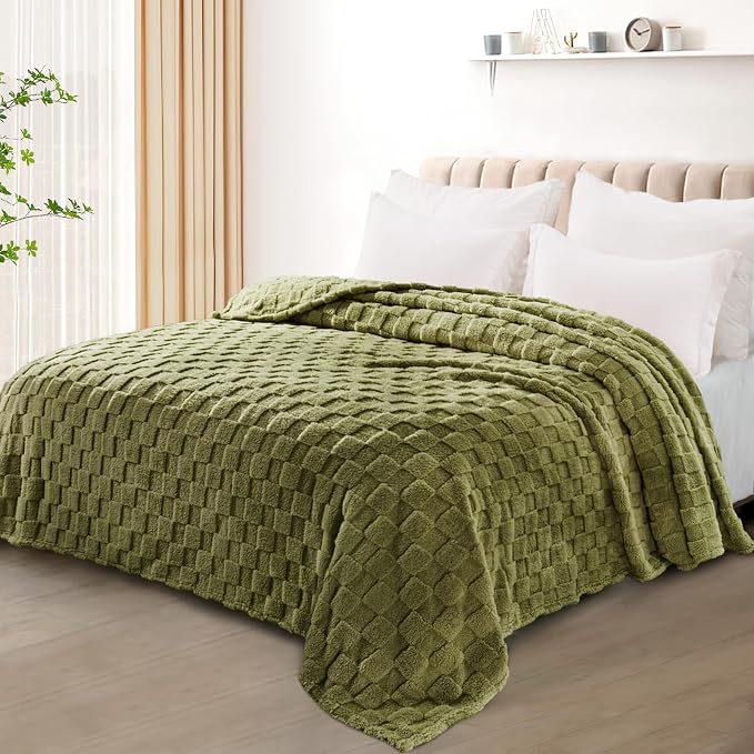 Exclusivo Mezcla Queen Size Flannel Fleece Blanket, Super Soft and Warm - Image 2
