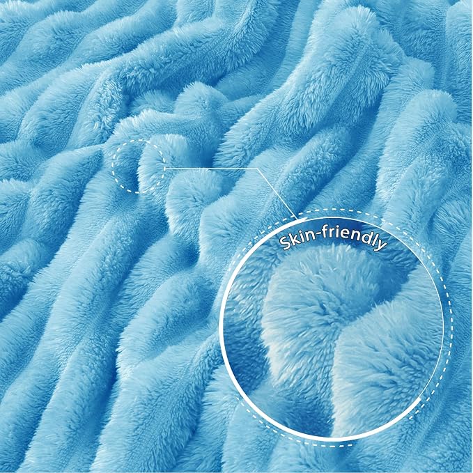 Exclusivo Mezcla Striped Fleece Throw Blanket - Image 5