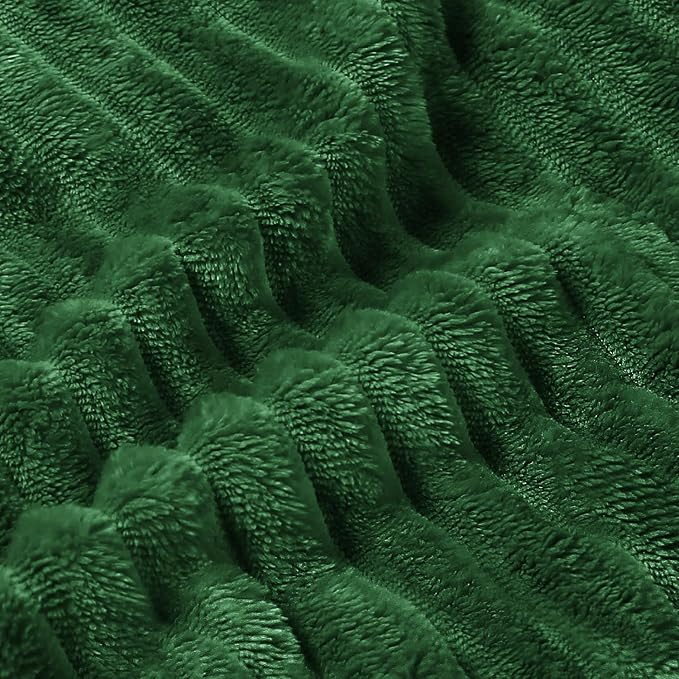 BEDELITE Fleece Throw Blanket for Couch – 3D Ribbed Jacquard Soft and Warm - Image 5