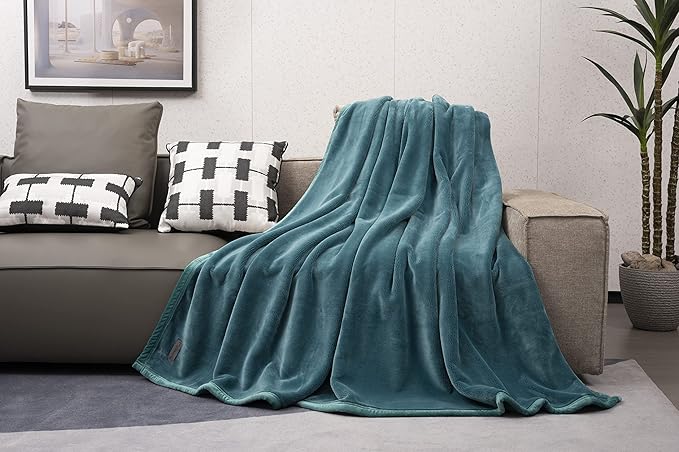 Mellowdy Extra Thick Hearty Plush Flannel Blanket (Deep Turquoise, 60x80) - 500GSM Twin Size Warm Blanket for Winter, Fall | Soft, Fluffy, Cuddly, Perfect for Bed, Oversized Throw for Couch, Sofa
