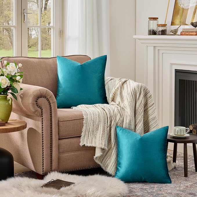 GIGIZAZA Decorative Throw Pillow Covers 18 x 18, Velvet Pillow Square Cushion - Image 3