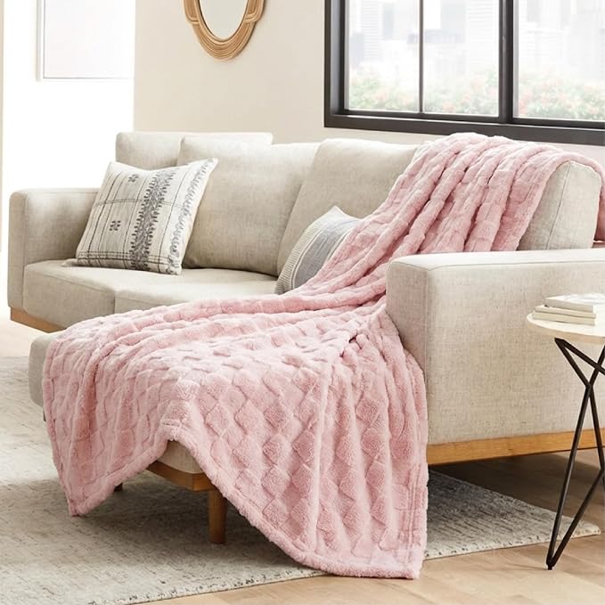 Bedsure GentleSoft Throw Blanket - Image 6