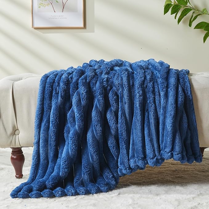 NEWCOSPLAY Super Soft Twin Blanket Navy Premium Silky Flannel Fleece 3D Ribbed Jacquard Lightweight Bed Blanket All Season Use (Navy Ribbed, Twin(60"x80"))