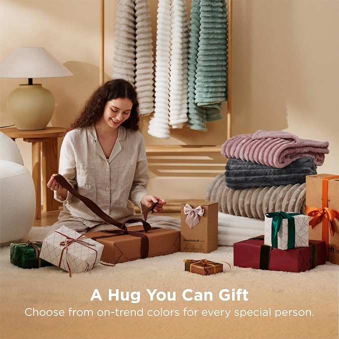 Bedsure Soft Beige Throw Blanket - Image 5