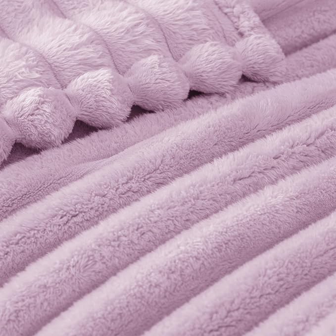 Exclusivo Mezcla Striped Queen Size Fleece Blanket - Image 4