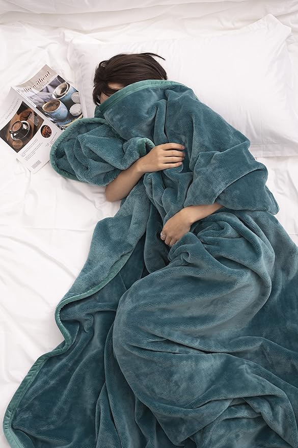 Mellowdy Extra Thick Hearty Plush Flannel Blanket (Deep Turquoise, 60x80) - 500GSM Twin Size Warm Blanket for Winter, Fall | Soft, Fluffy, Cuddly, Perfect for Bed, Oversized Throw for Couch, Sofa