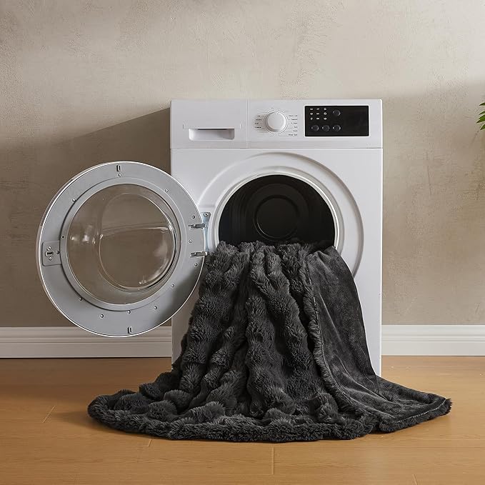 JELLYMONI Faux Fur Throw Blanket, Dark Grey Cozy Plush Bubble Bed Blanket, Thick and Warm King Size (108" x 90")