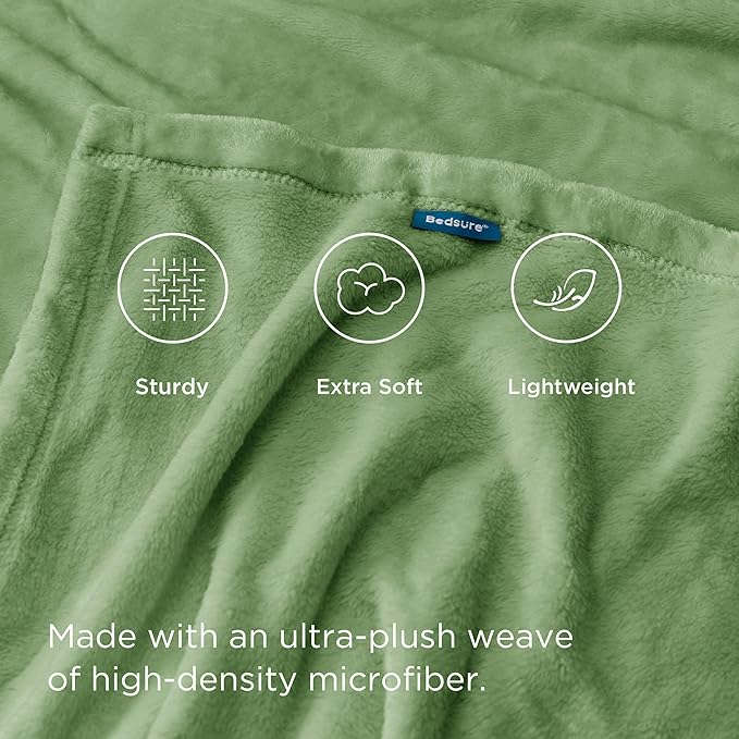 Bedsure GentleSoft Green Throw Blanket - Image 4