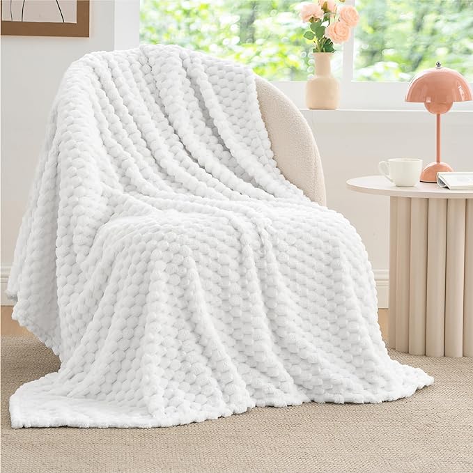 BEDELITE Fleece Throw Blanket for Couch & Bed by BEDELITE