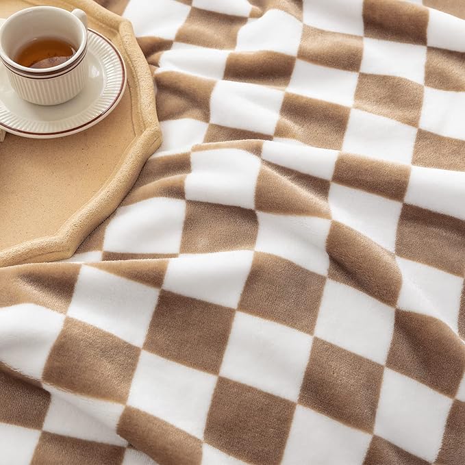 LOMAO Throw Blankets Flannel Blanket with Checkerboard Grid Pattern Soft Throw Blanket for Couch, Bed, Sofa Luxurious Warm and Cozy for All Seasons (Khaki, 90"x110")