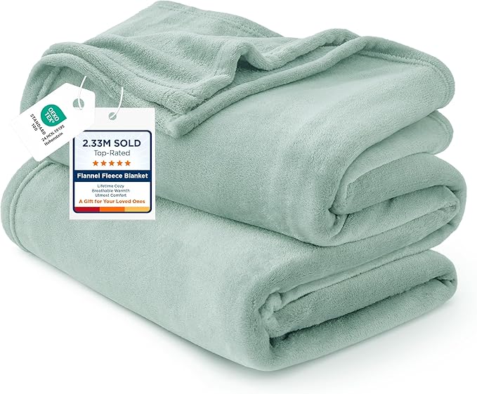 Bedsure GentleSoft Sage Green Fleece Throw Blanket by Unknown