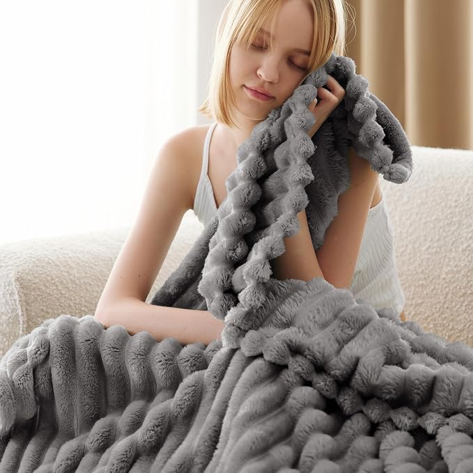 Bedsure Soft Twin Blanket for Bed Decor Gifts Frost Gray 60"x80" | Birthday - Image 4