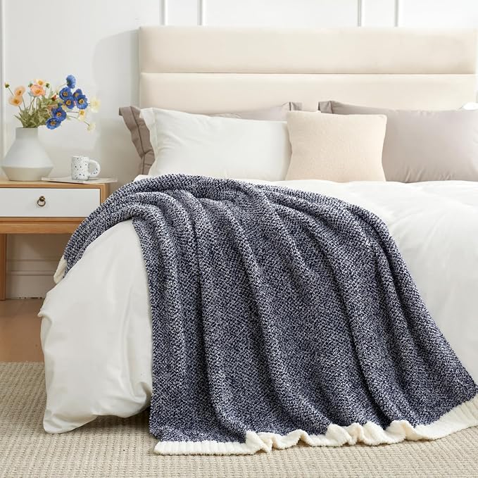 Snuggle Sac Oversized Navy Blanket, Twin XL Size - Image 5