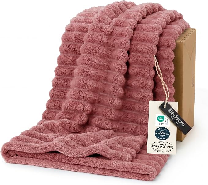 Bedsure GentleSoft Dusty Pink Fleece Twin Blanket by BEDSURE