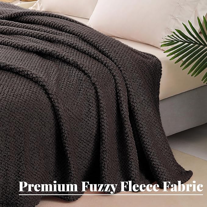 Whale Flotilla Queen Size Fuzzy Fleece Blanket, Fluffy Warm Soft Jacquard Bed - Image 4
