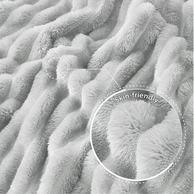 Exclusivo Mezcla Striped King Size Fleece Blanket - Image 5