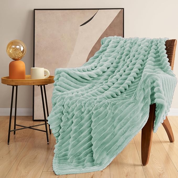 HIMEET Sage Green Ribbed King Size Blanket - Image 9