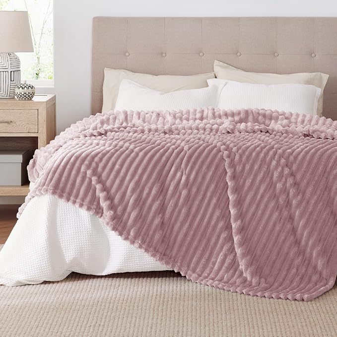Bedsure GentleSoft Pink Fleece Blanket - Image 9