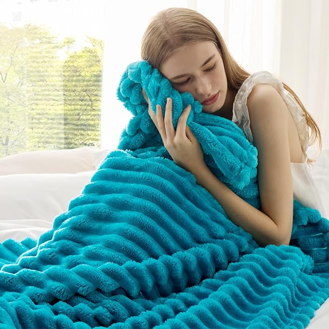 Bedsure Soft Throw Blanket for Couch Decor Gifts Teal 50"x70" | Birthday Gifts - Image 4