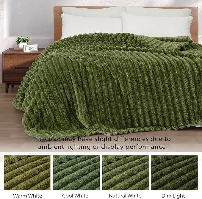 Exclusivo Mezcla Striped King Size Fleece Blanket - Image 3
