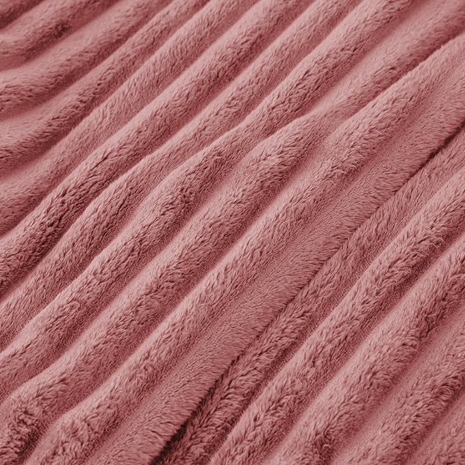 Bedsure GentleSoft Dusty Pink Twin XL Blanket - Image 8